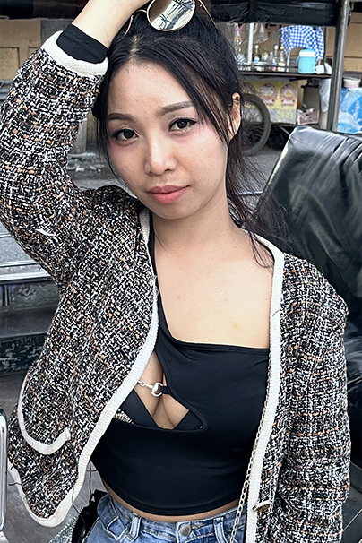 cover-tuktukpatrol.jpg Nude Photo