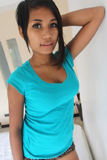 Bee T's Nude Picture