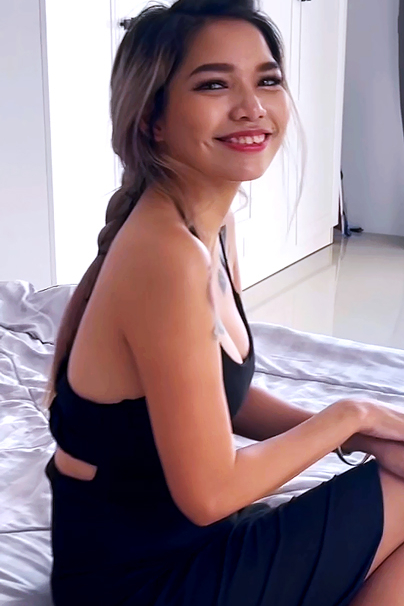 cover-tuktukpatrol.jpg Nude Photo