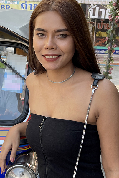 cover-tuktukpatrol.jpg Nude Photo