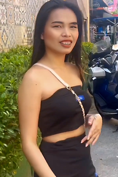 cover-tuktukpatrol.jpg Nude Photo