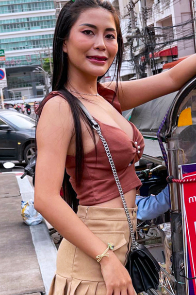 cover-tuktukpatrol.jpg Nude Photo